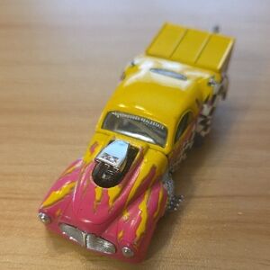 Muscle Machine Die Cast Model Racecar #5092